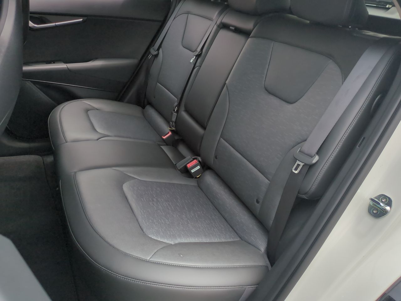 2024 Kia Niro EV Wave photo 23