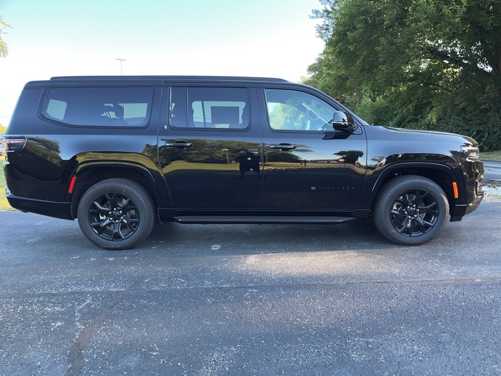2025 Jeep Wagoneer Series II Carbide photo 21