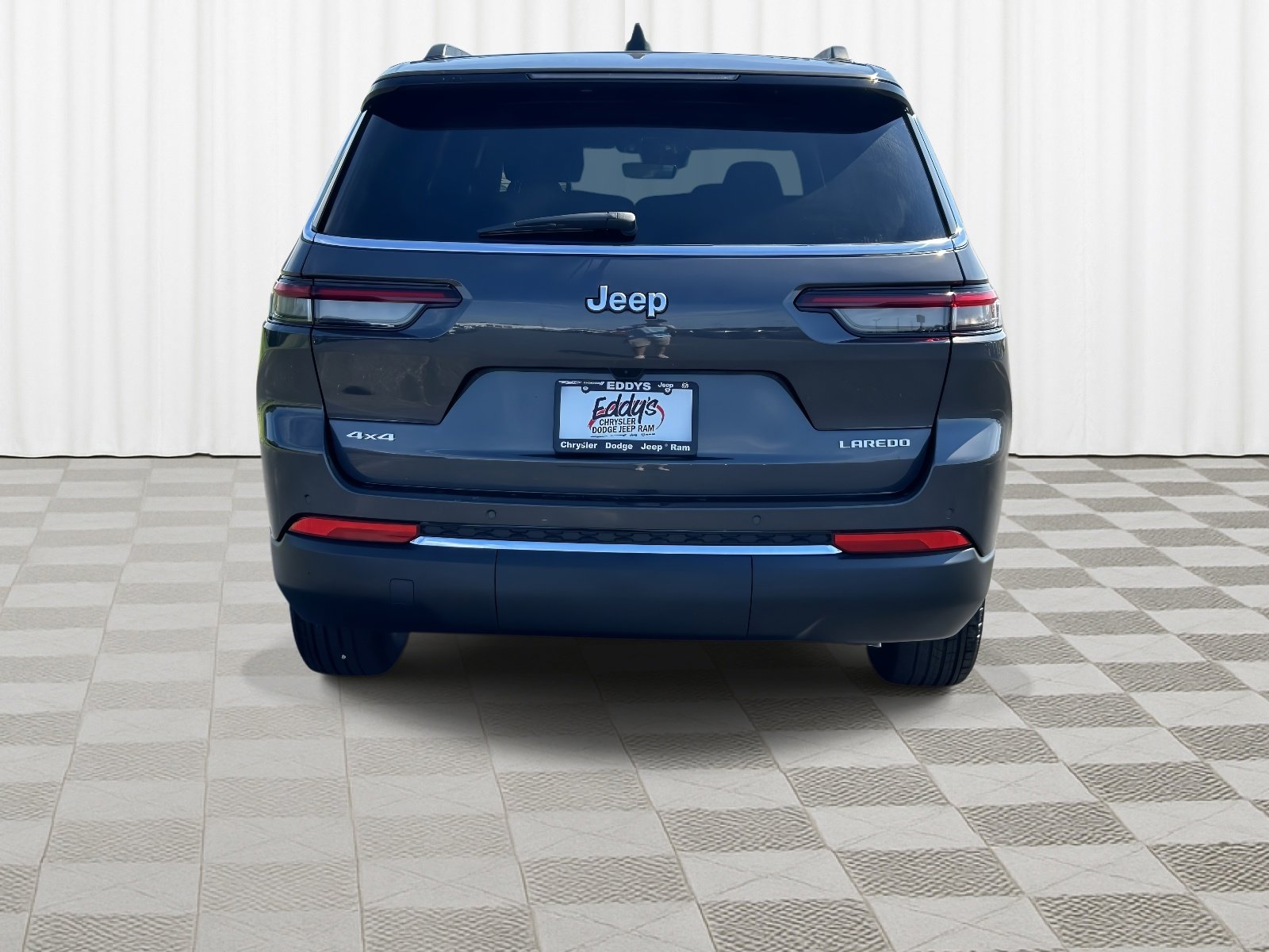 2025 Jeep Grand Cherokee Laredo X photo 3