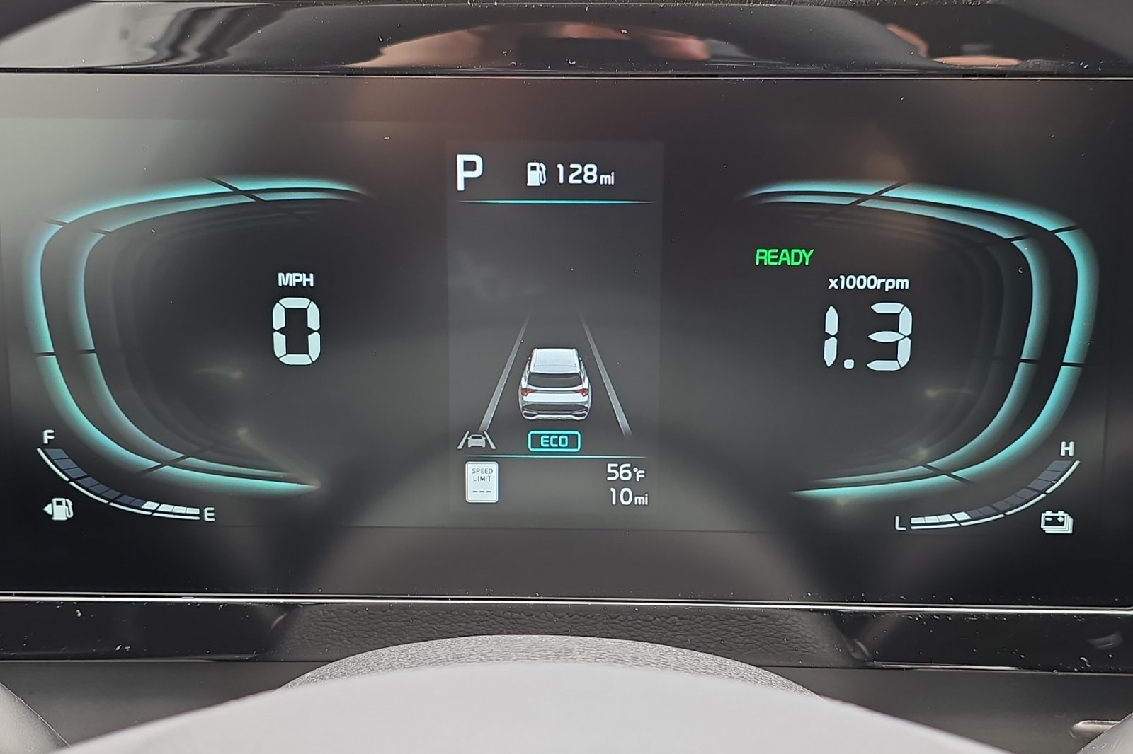2025 Kia Sportage Hybrid LX photo 18