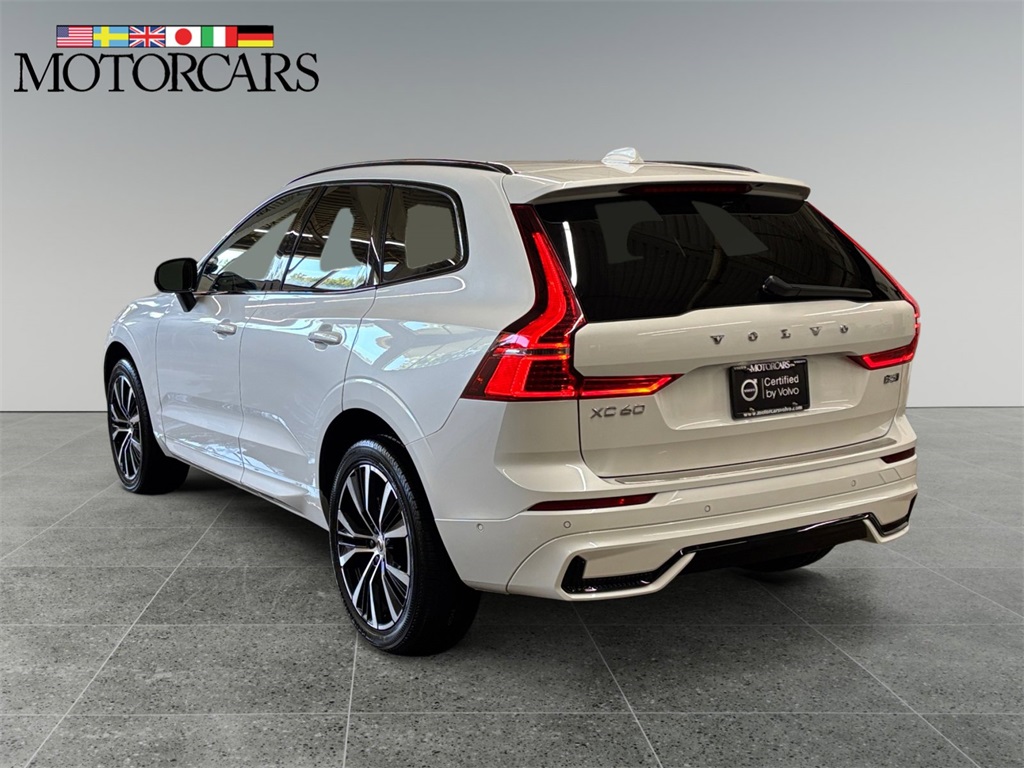 2023 Volvo XC60 B5 Plus photo 5