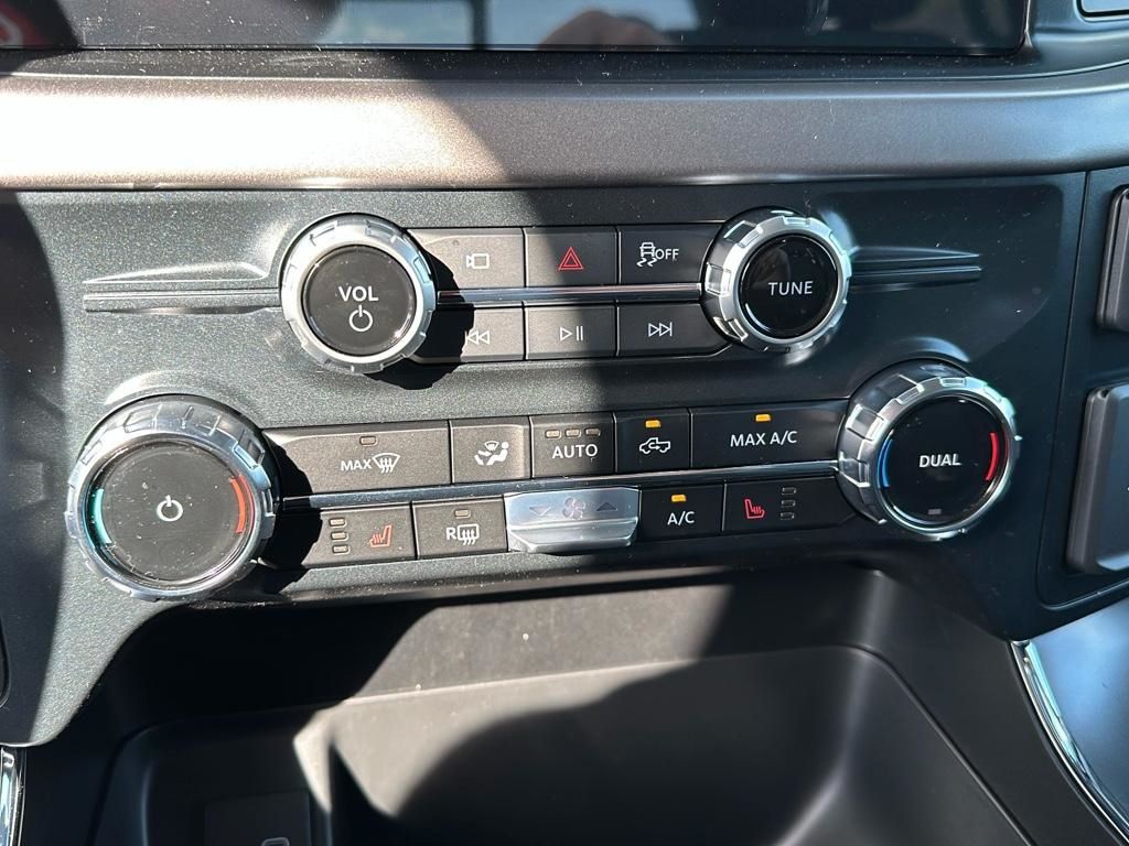 2025 Ford F-150 XLT photo 28