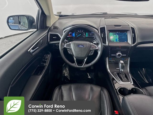 2018 Ford Edge Titanium photo 23