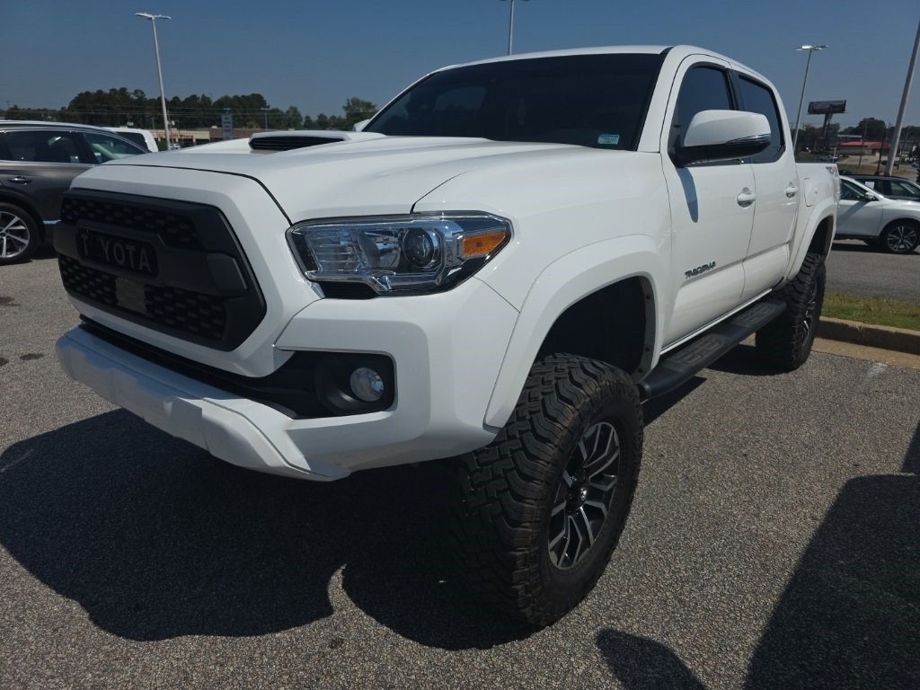 2021 Toyota Tacoma TRD Off-Road photo 9
