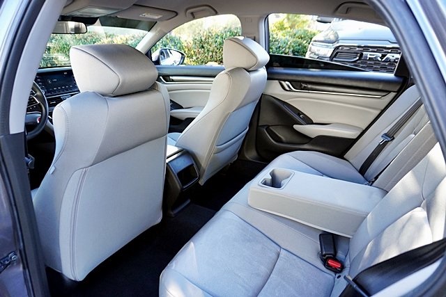 Used 2019 Gray Honda LX image 15