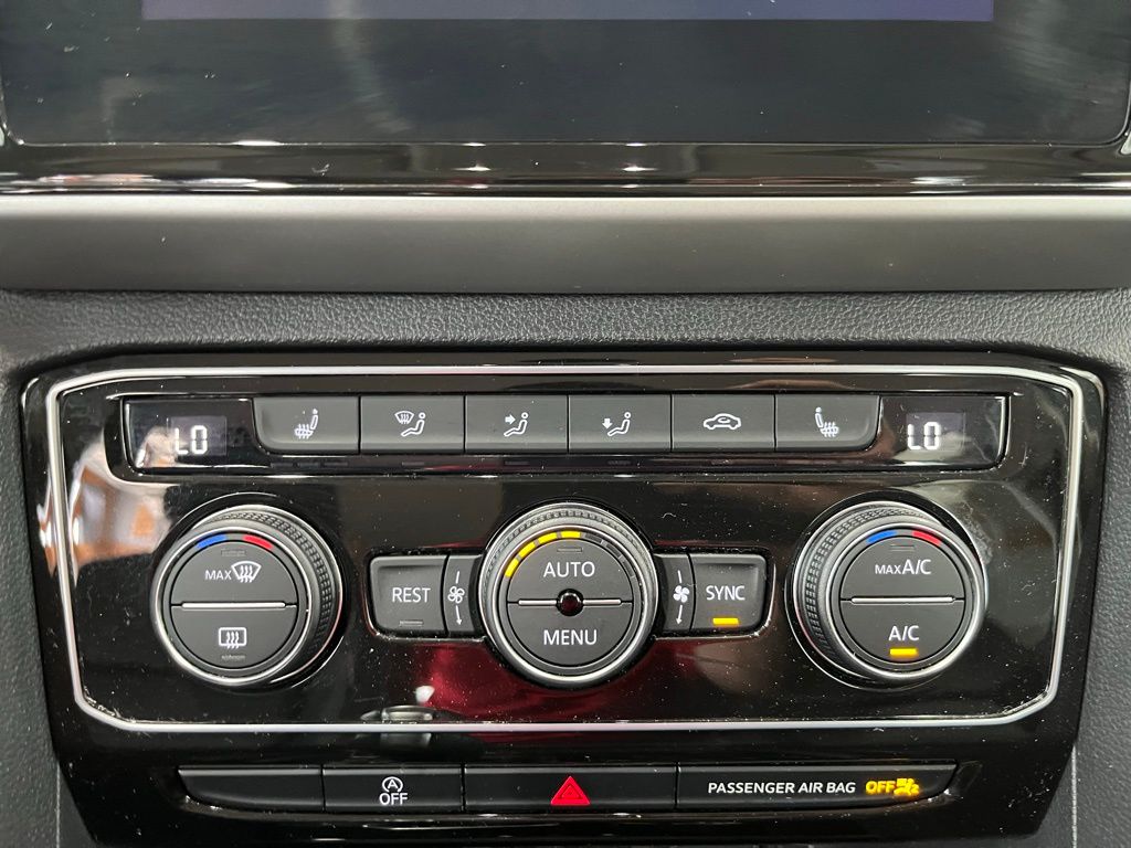 2022 Volkswagen Atlas V6 SE Technology photo 16