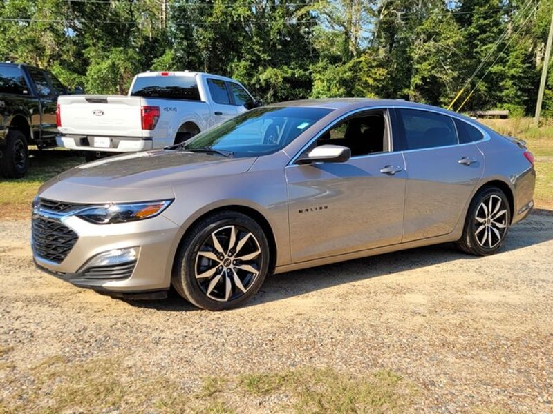 2022 Chevrolet Malibu RS photo 3