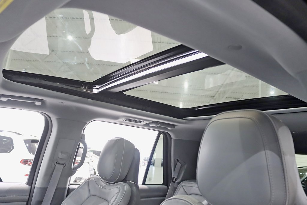 2019 Lincoln Navigator Reserve photo 30