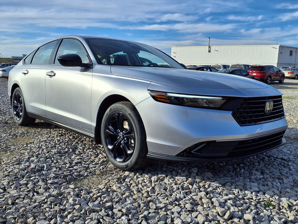 2025 Honda Accord SE's photo