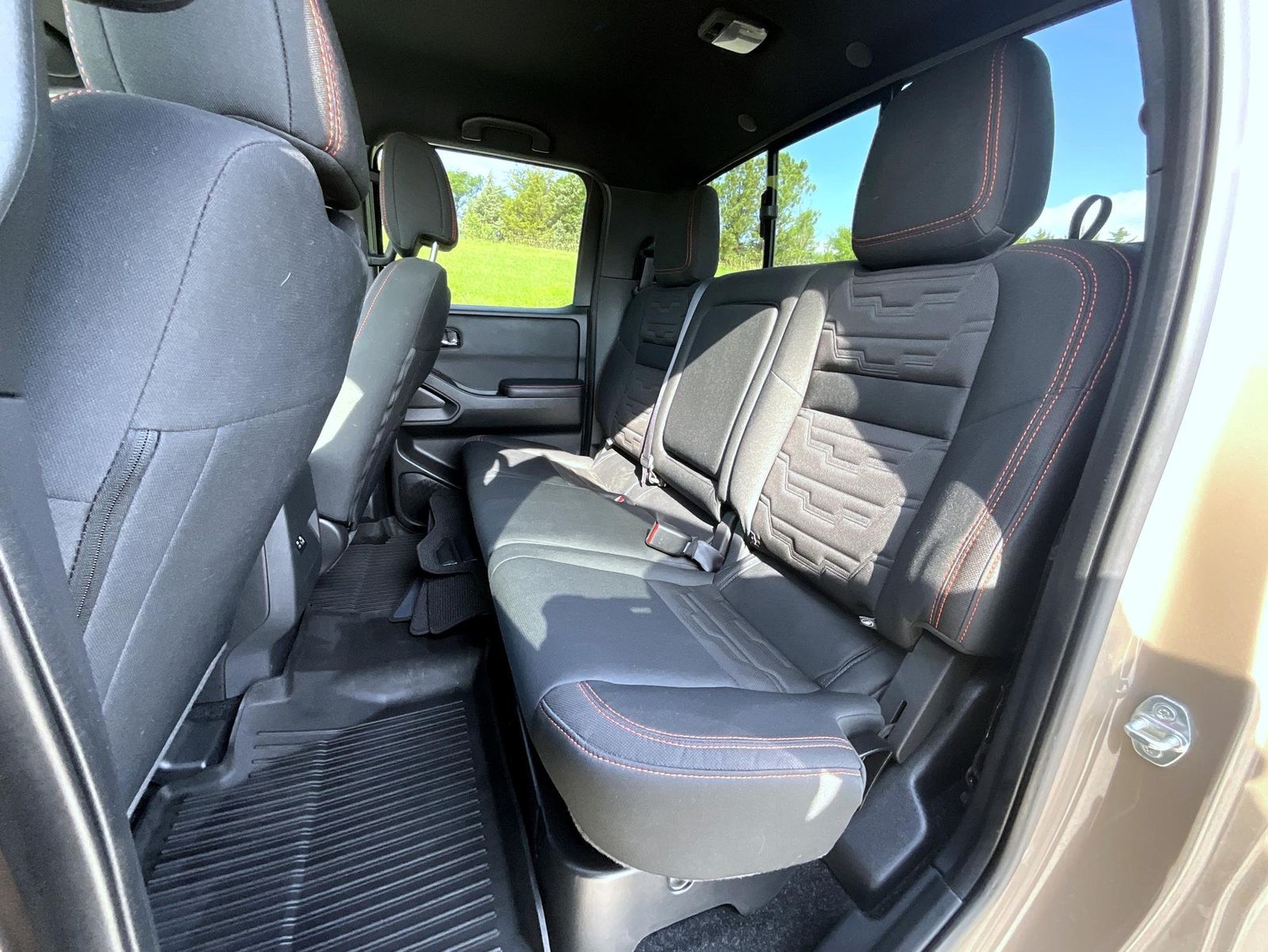2024 Nissan Frontier PRO-4X photo 18