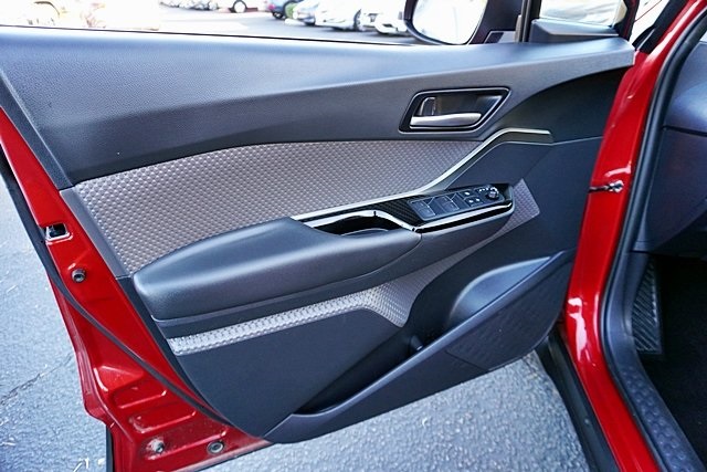 Used 2022 Red Toyota XLE image 21