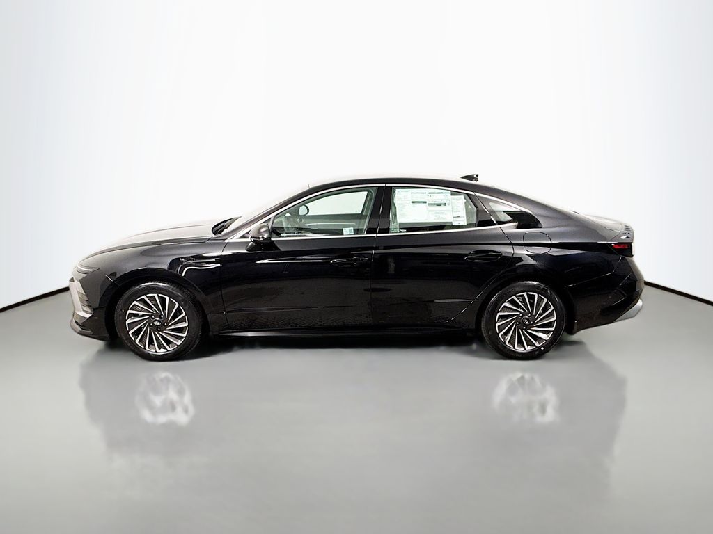 2025 Hyundai Sonata Hybrid SEL photo 4