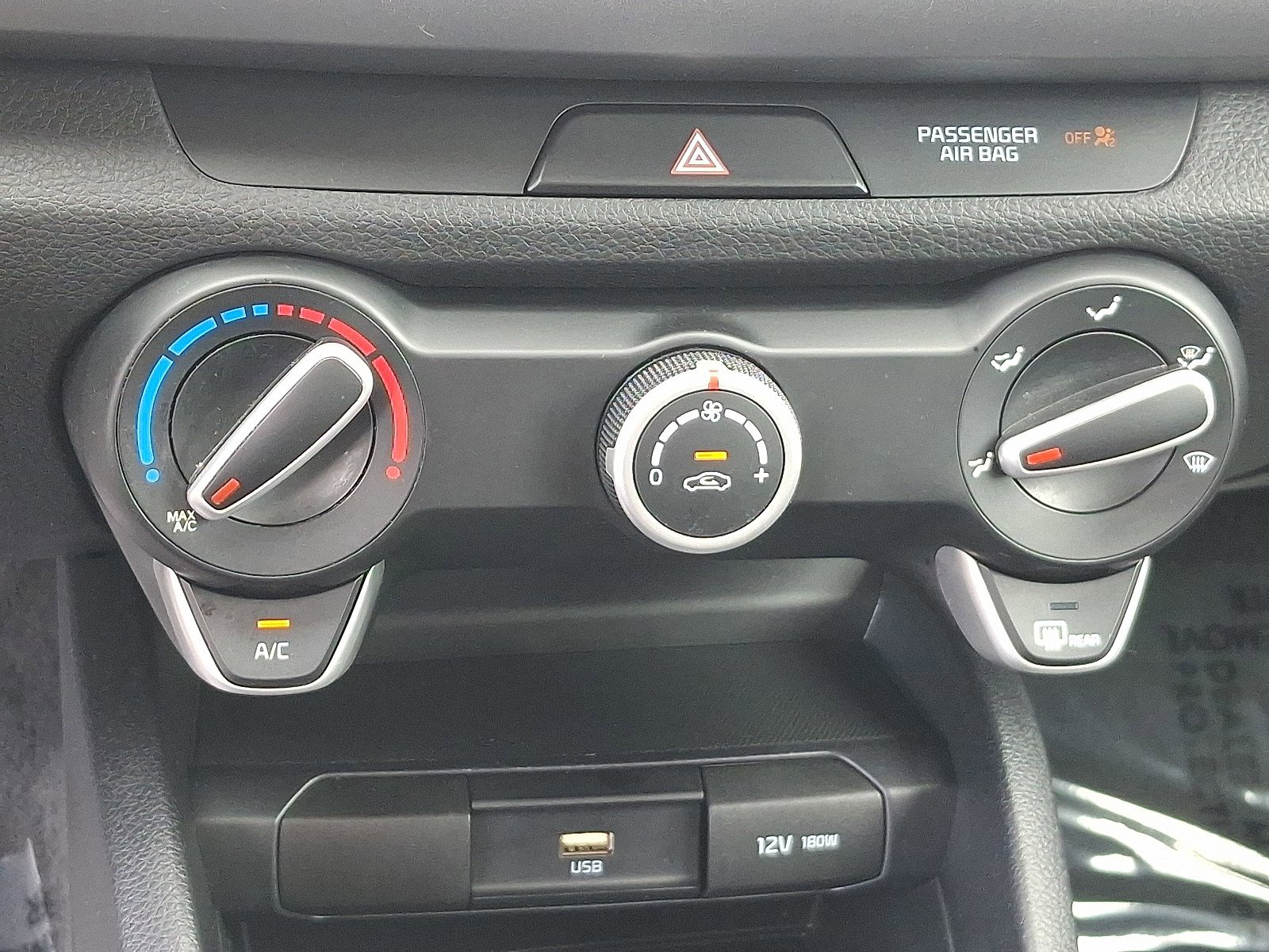 2022 Kia Rio S photo 14