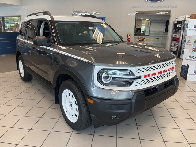 2025 Ford Bronco Sport Heritage photo 2