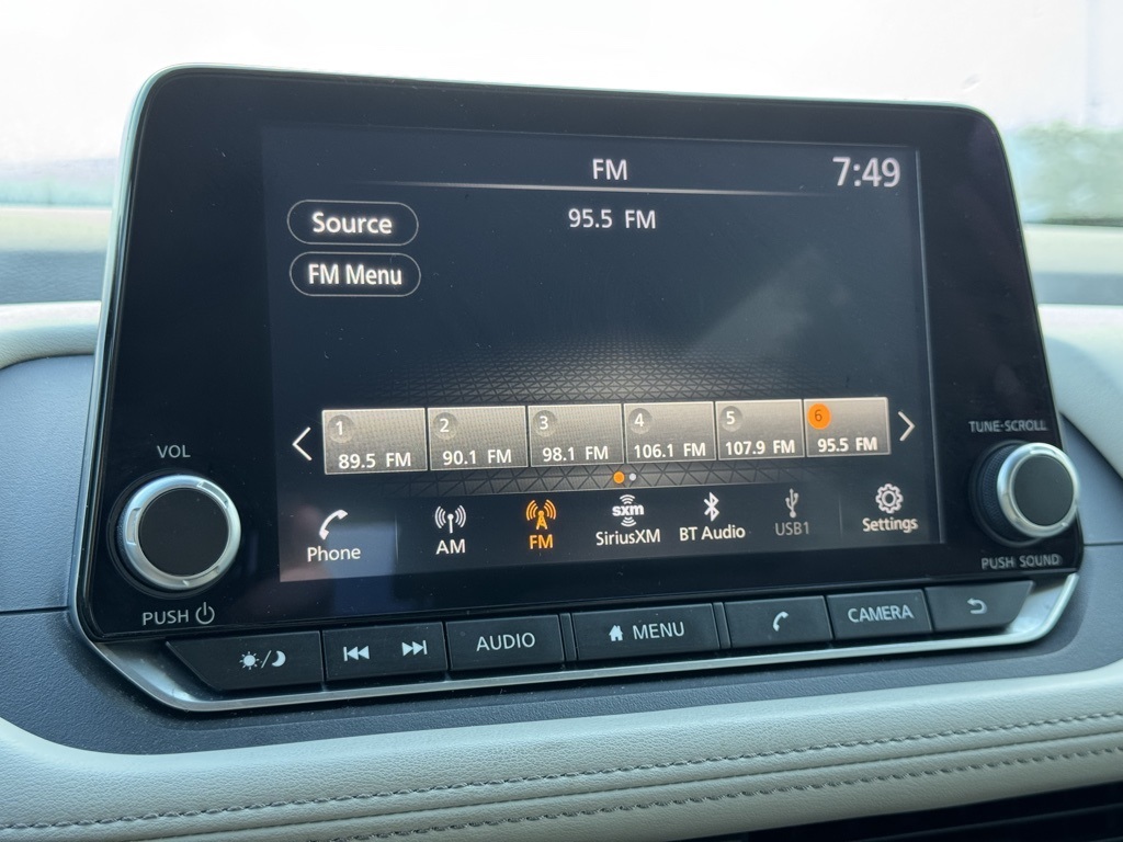 2023 Nissan Rogue SV photo 23