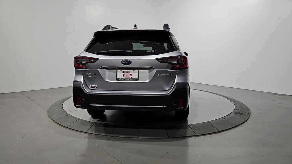 2022 Subaru Outback Premium photo 4