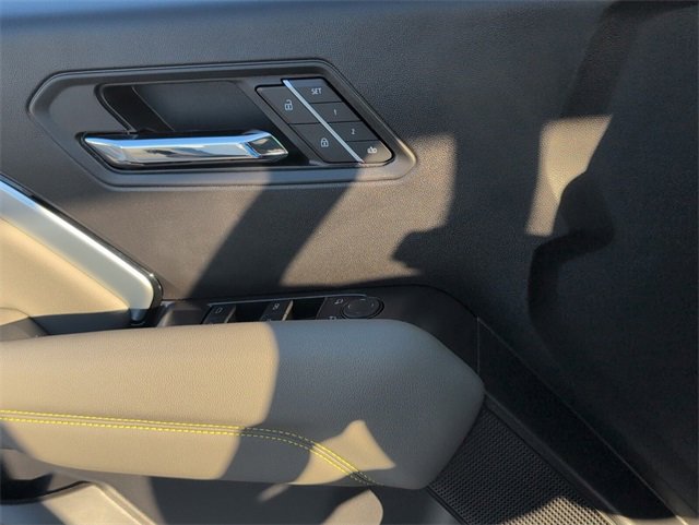 2026 Chevrolet Colorado ZR2 photo 13