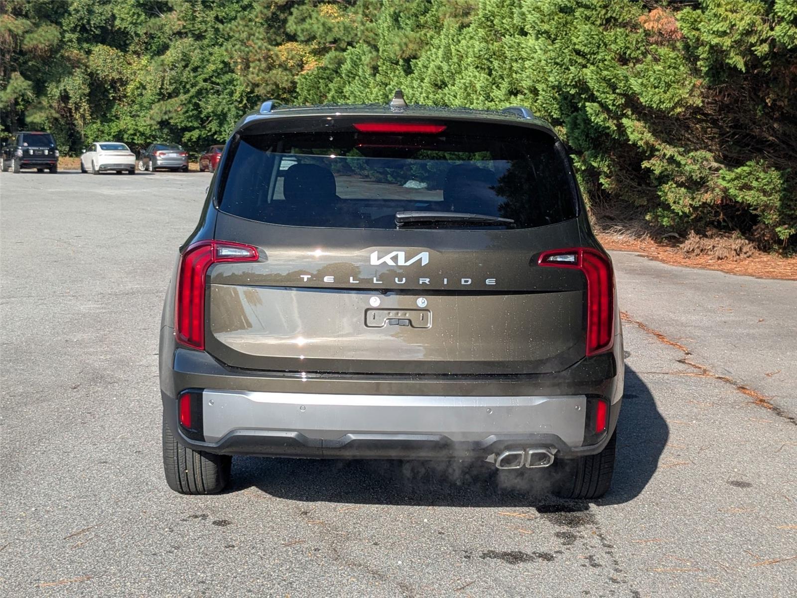 2025 Kia Telluride S photo 8