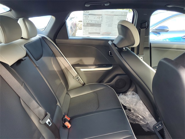 2025 Kia K4 GT-Line photo 24