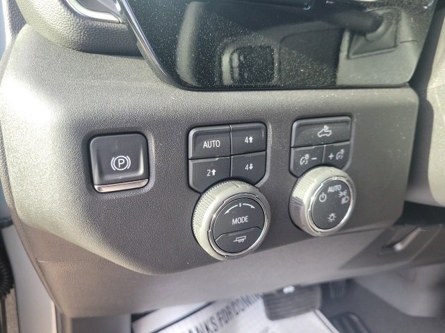 2026 Chevrolet Silverado 1500 LT photo 4