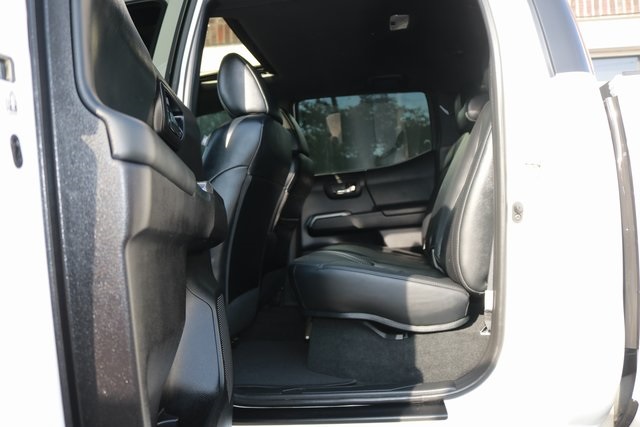 2020 Toyota Tacoma Limited photo 11