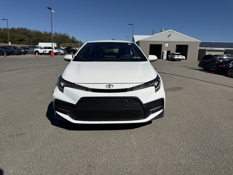 2022 Toyota Corolla SE photo 2