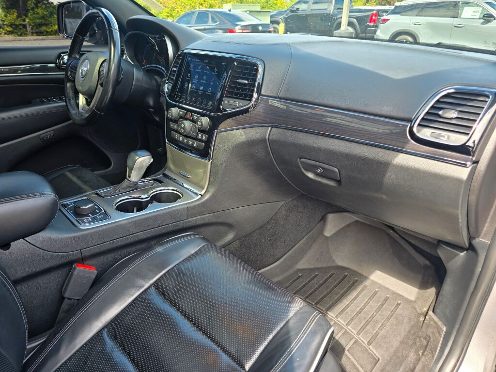 2020 Jeep Grand Cherokee Overland photo 16