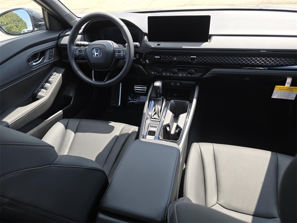 2025 Honda Accord Sport-L photo 17