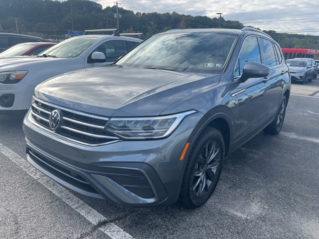2023 Volkswagen Tiguan SE photo 3