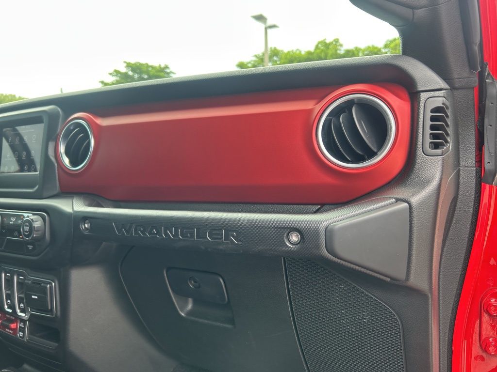 2021 Jeep Wrangler Rubicon photo 25