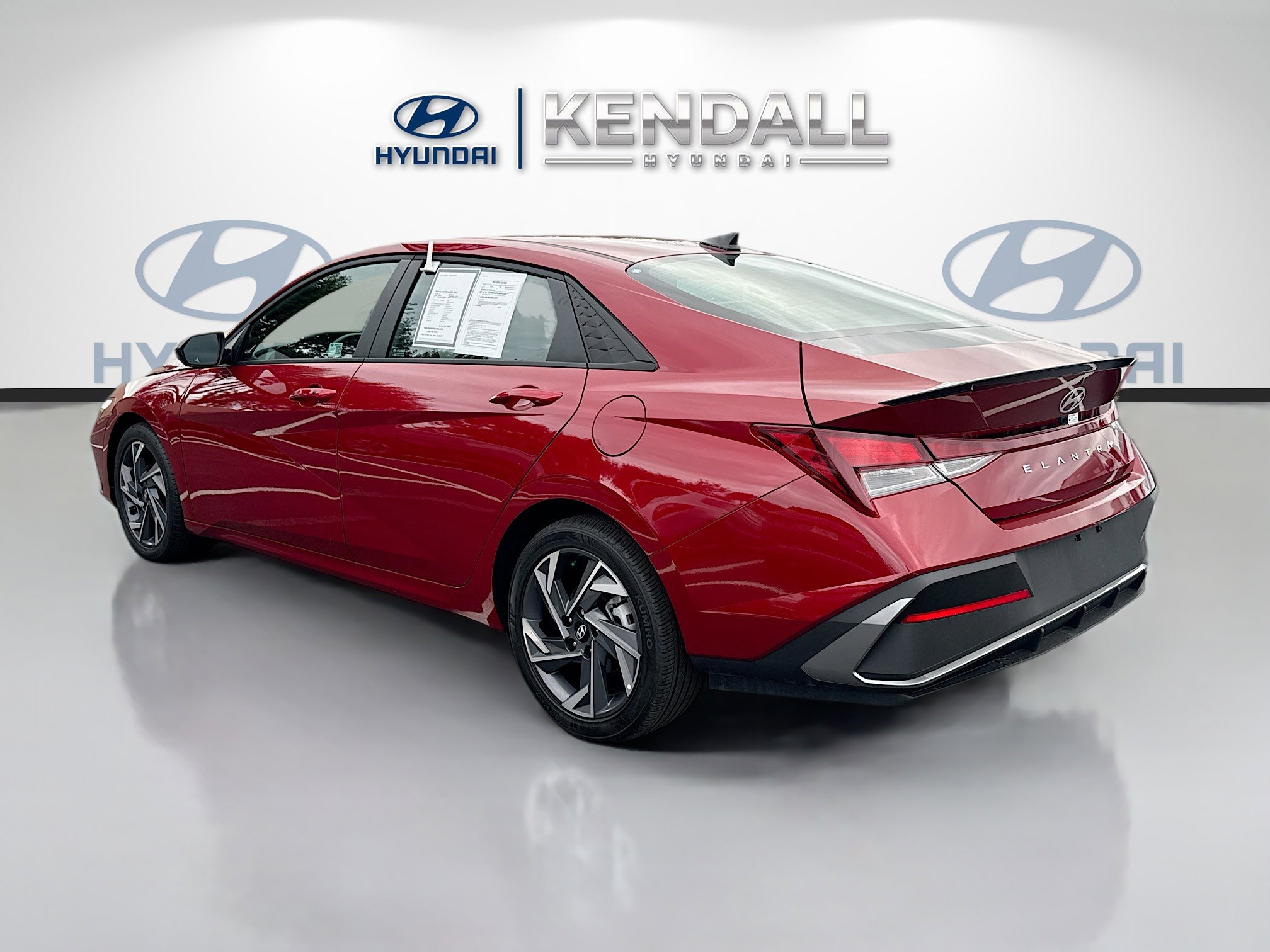 2025 Hyundai Elantra SEL Sport photo 4