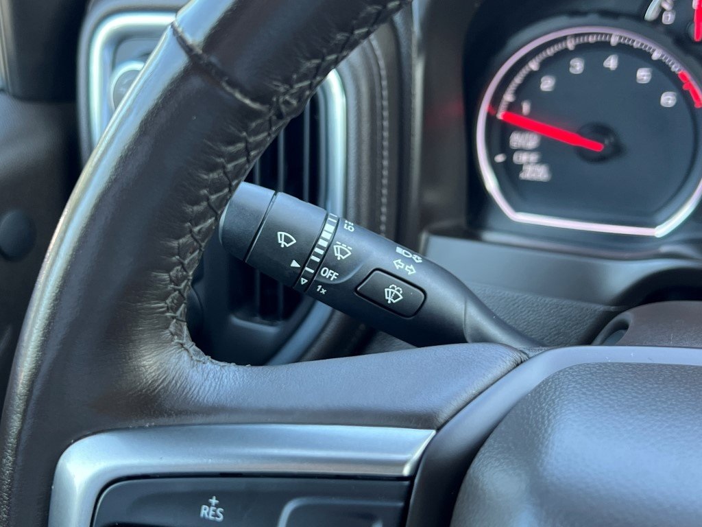 2020 Chevrolet Silverado 1500 RST photo 23