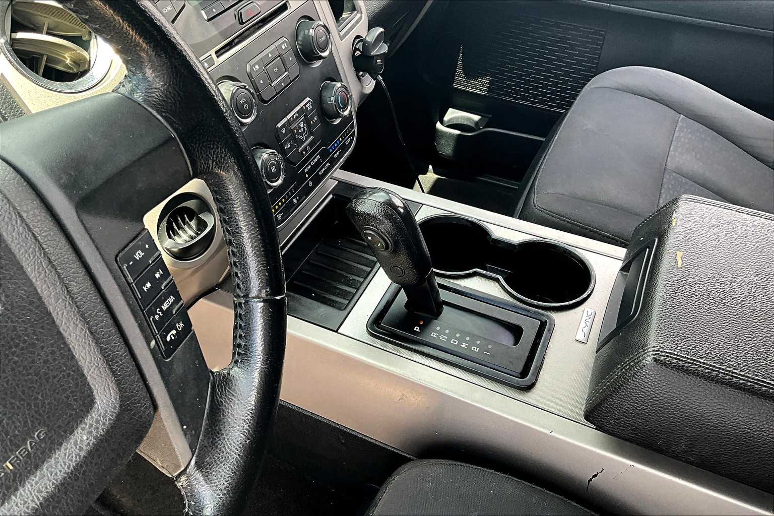 2017 Ford Expedition XLT photo 13