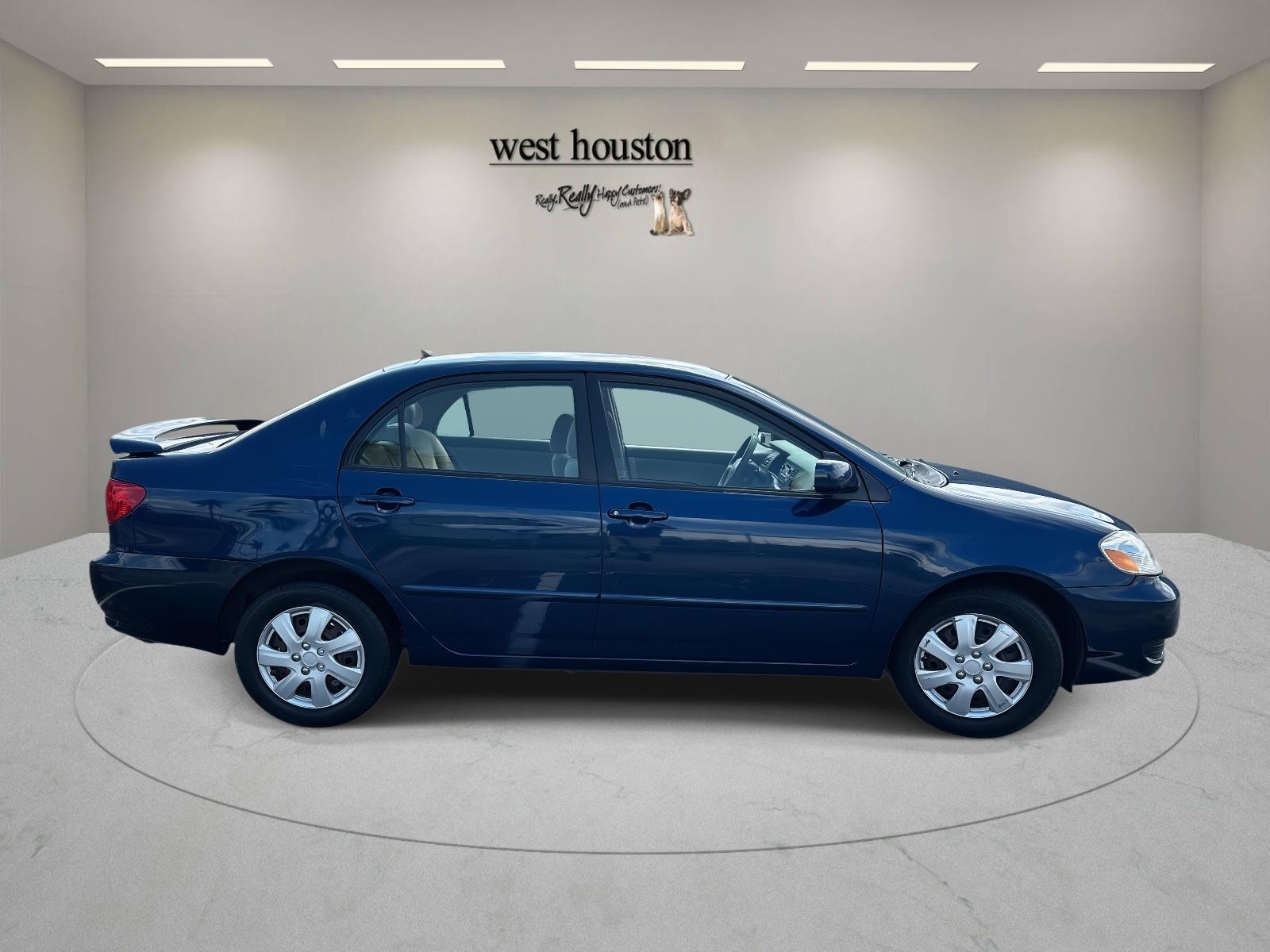 2008 Toyota Corolla LE photo 3
