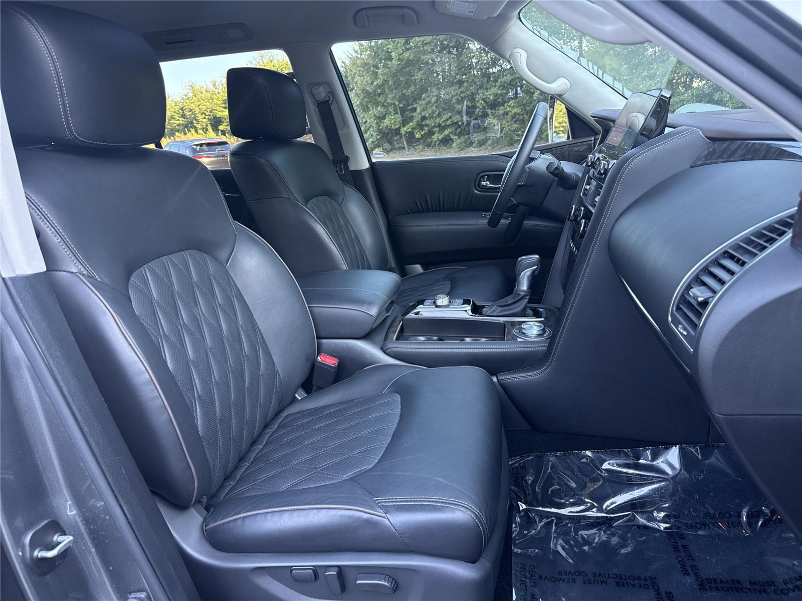 2022 Nissan Armada Platinum photo 22