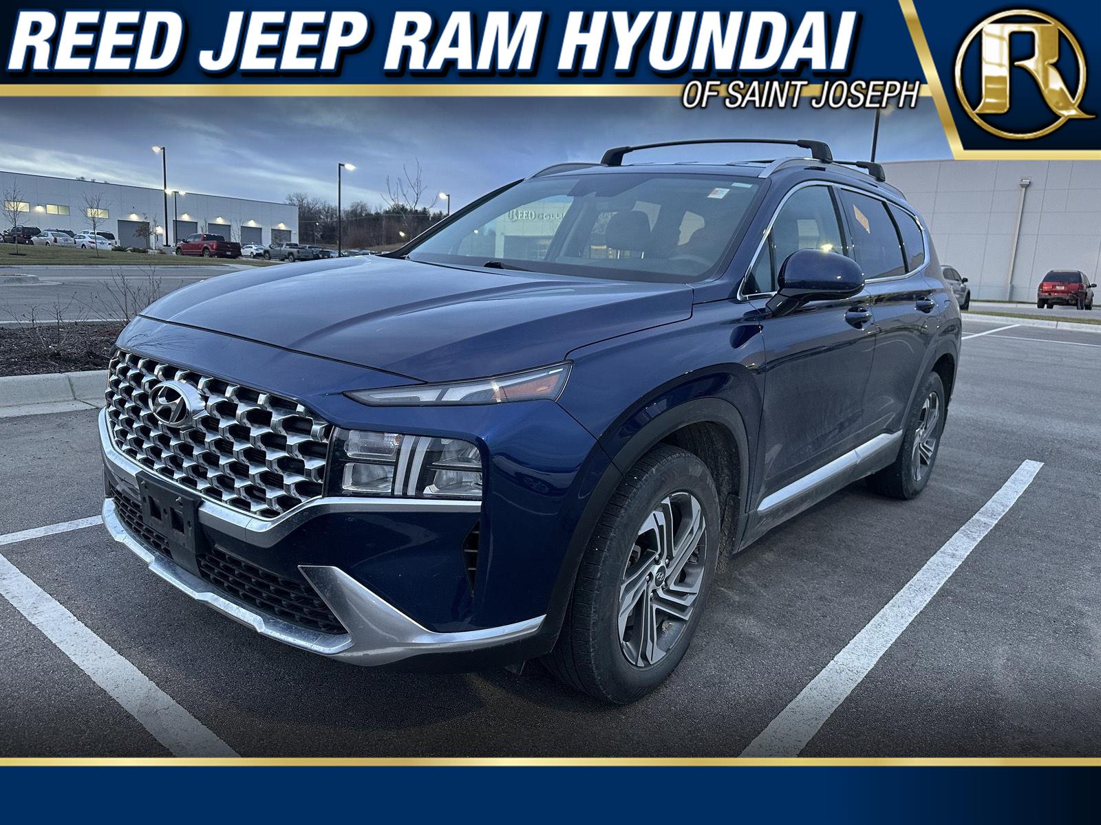 2022 Hyundai Santa Fe SEL's photo