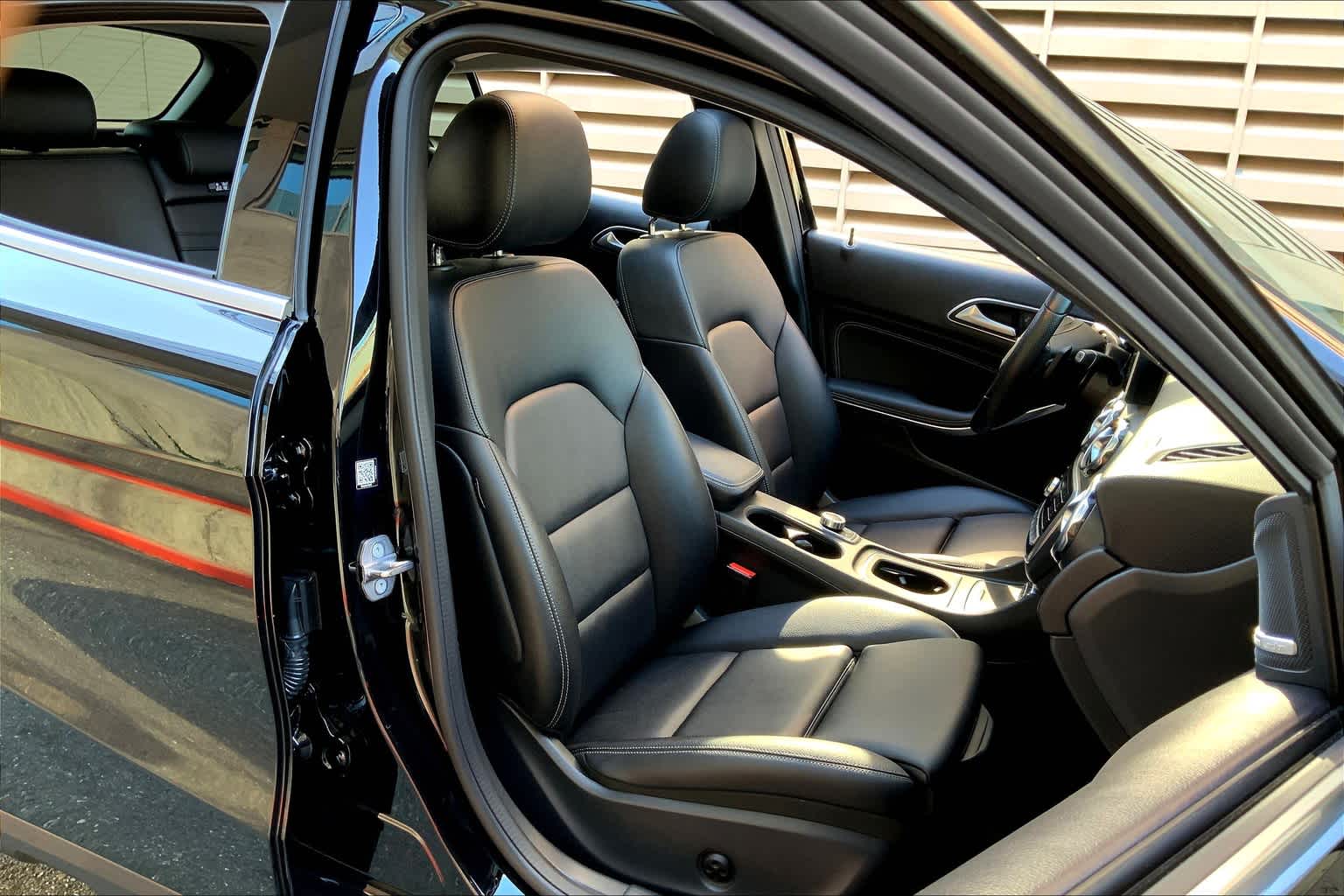 2020 Mercedes Benz GLA 250 4MATIC photo 8