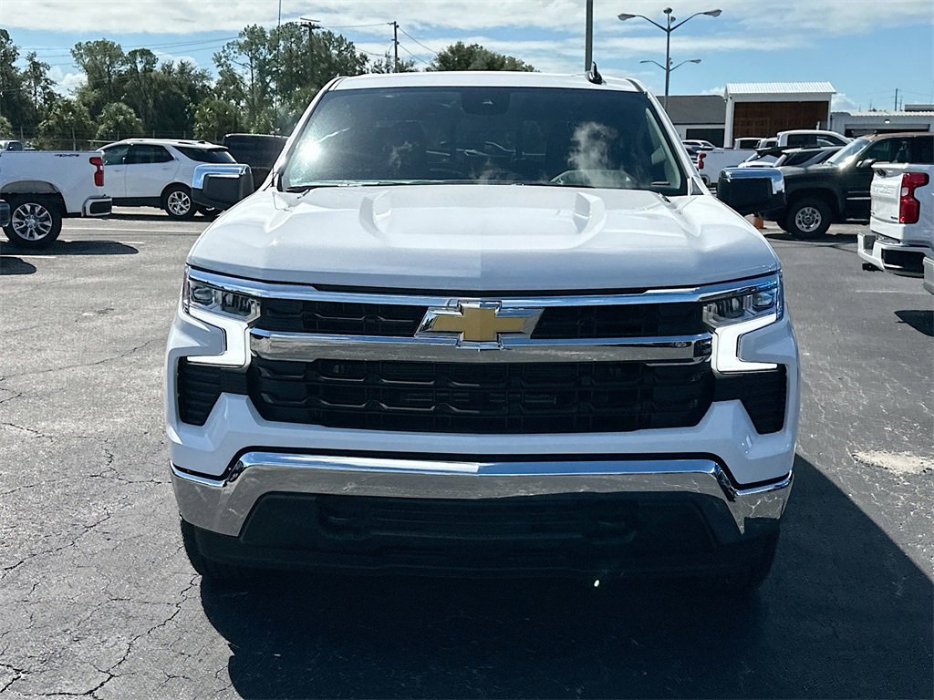 2025 Chevrolet Silverado 1500 LT photo 2