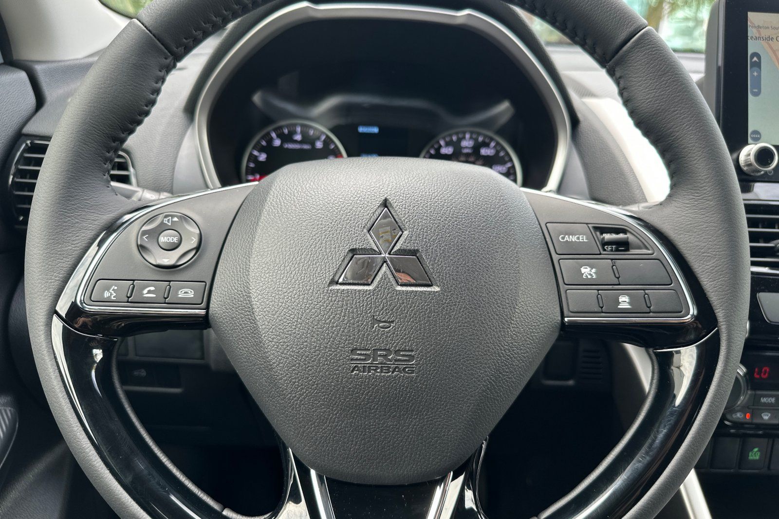 2025 Mitsubishi Eclipse Cross SE photo 23