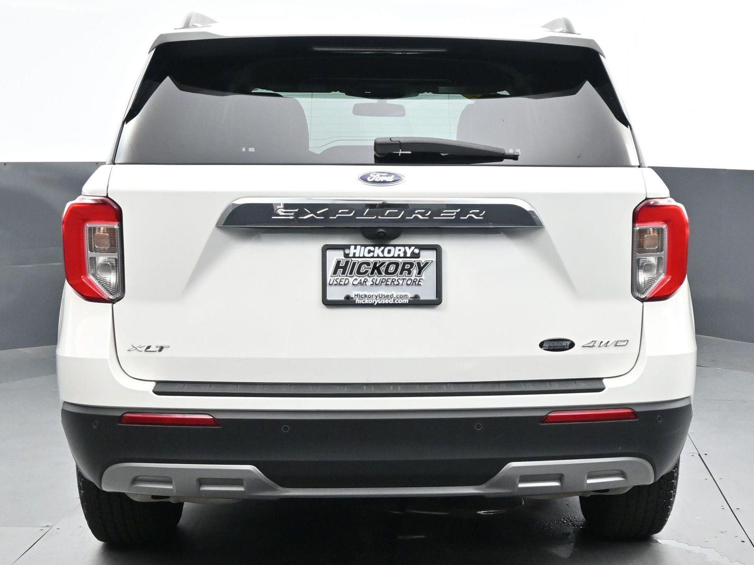 2022 Ford Explorer XLT photo 3