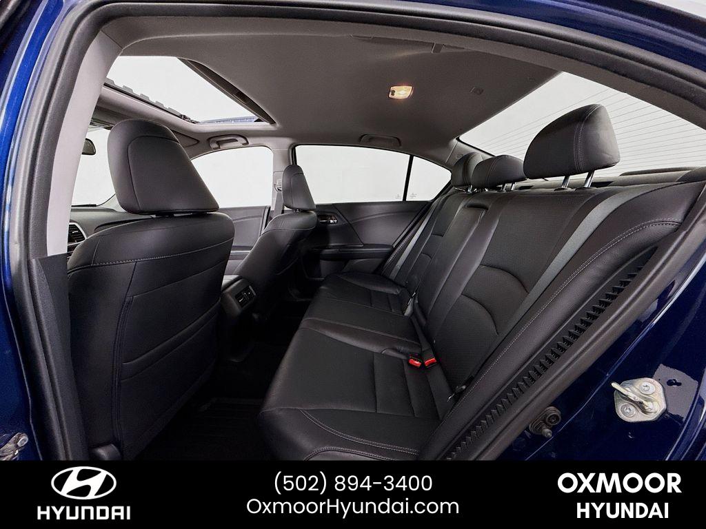 2015 Honda Accord Hybrid Touring photo 24