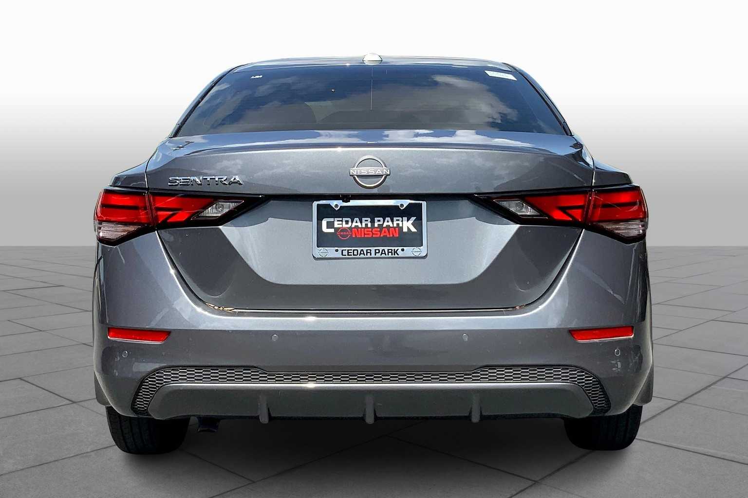 2025 Nissan Sentra SV photo 4