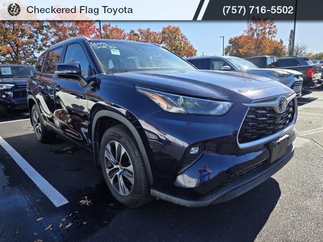 2023 Toyota Highlander XLE photo 3