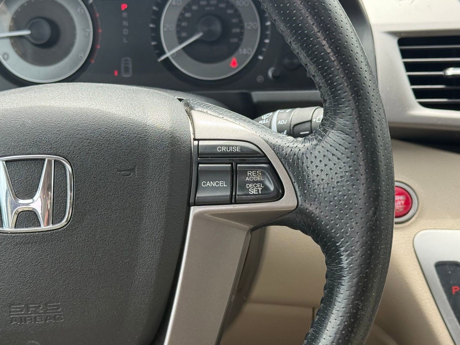 2016 Honda Odyssey EX-L photo 23