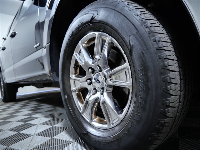 2016 Ford F-150 XLT photo 2