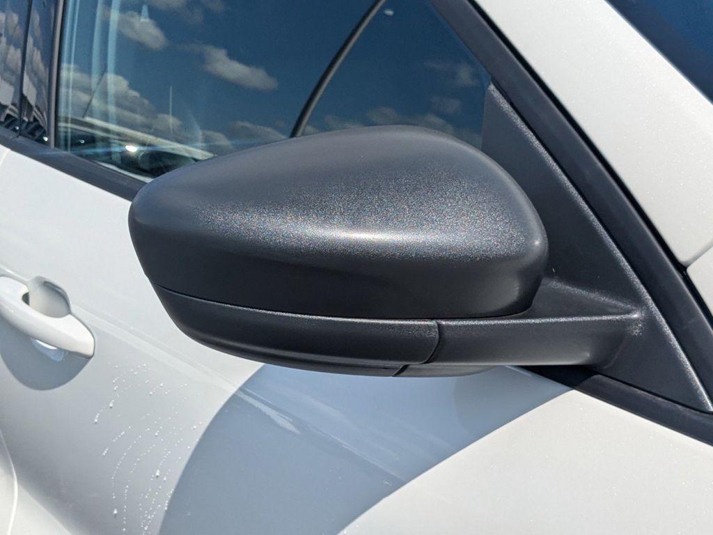 2025 Ford Escape ST-Line photo 12