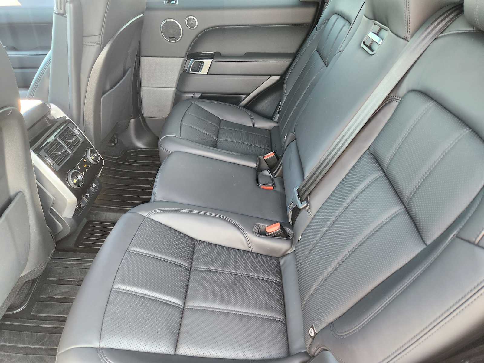 2022 Land Rover Range Rover Sport HSE Silver Edition photo 23