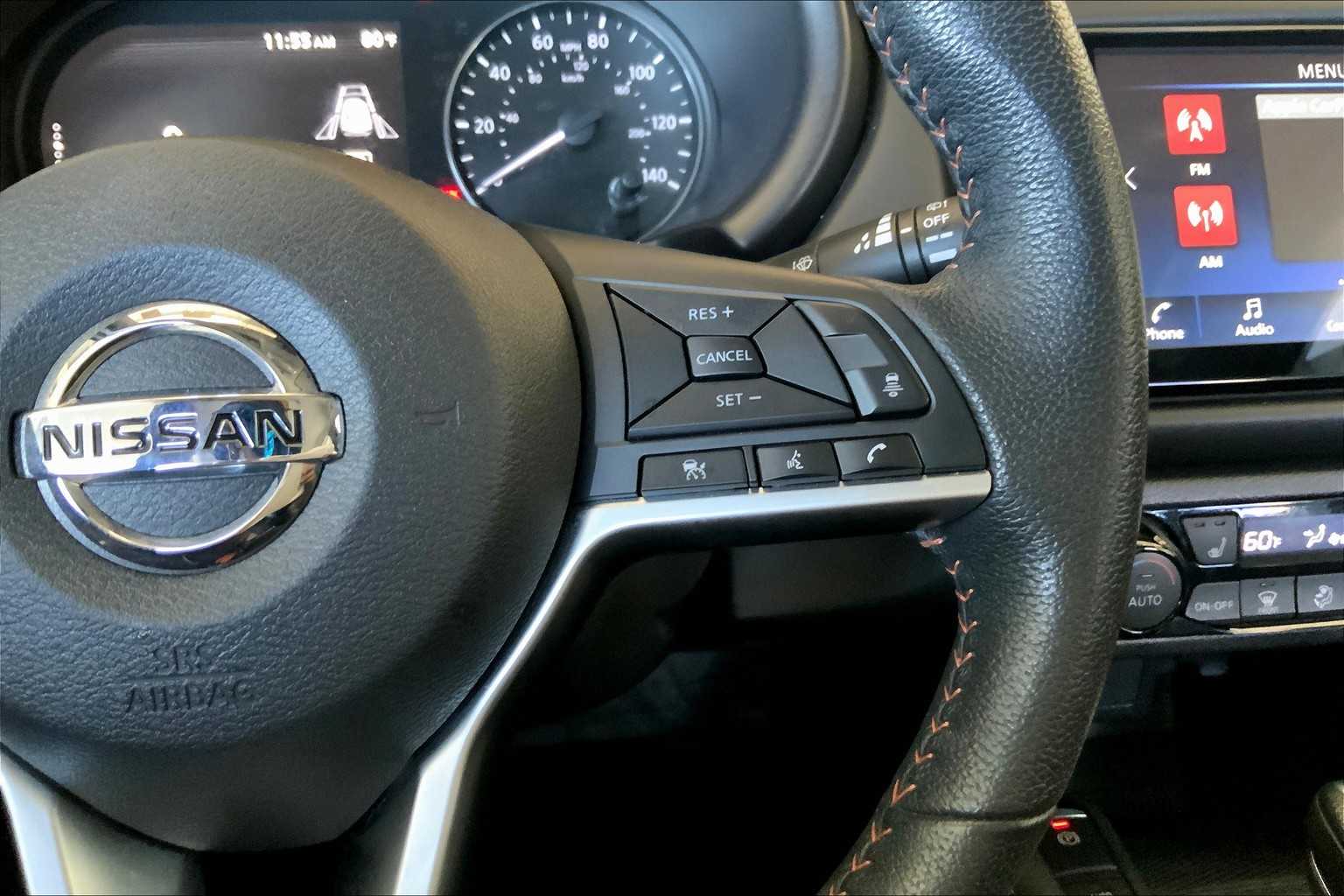 2021 Nissan Kicks SR photo 22