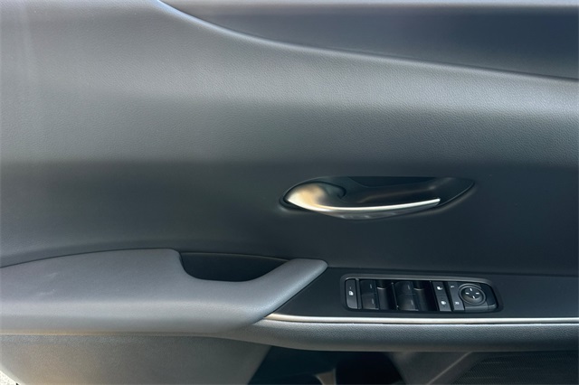 2025 Lexus UX Premium photo 9