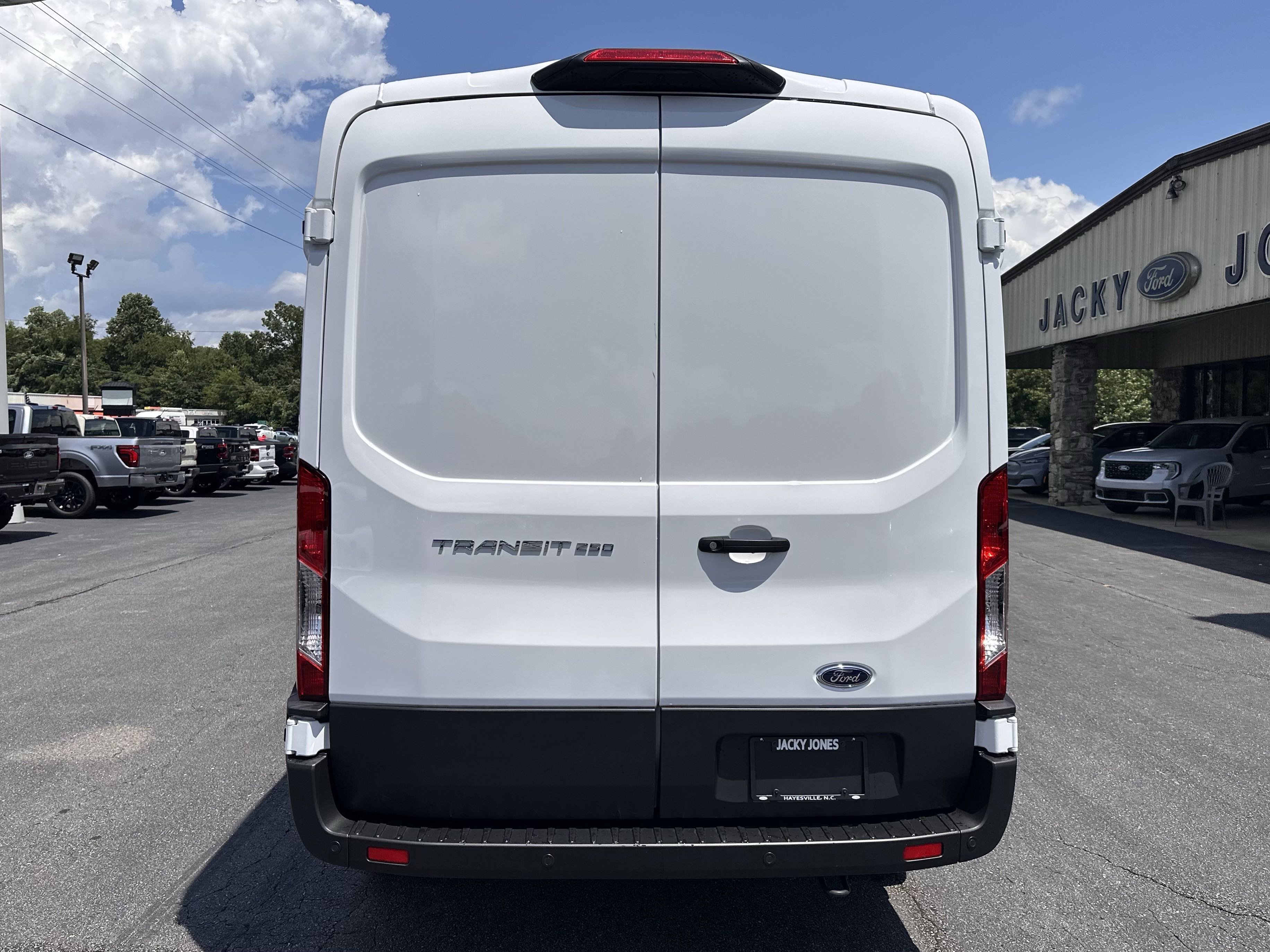 2025 Ford Transit Cargo Van photo 3